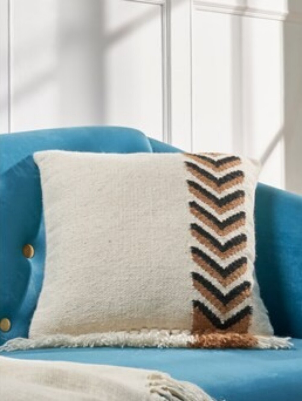 Modern Threads Decorative pillow cover 18 x 18 Hayan Wool Cotton Blend